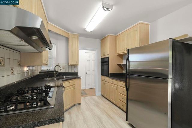 4050 Sacramento St, Concord, CA 94521