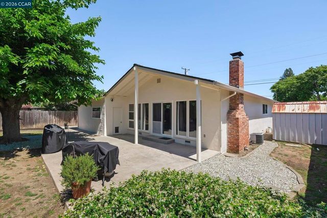 4050 Sacramento St, Concord, CA 94521