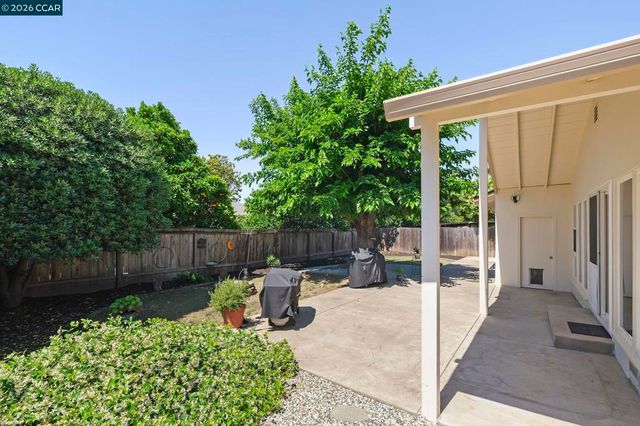 4050 Sacramento St, Concord, CA 94521