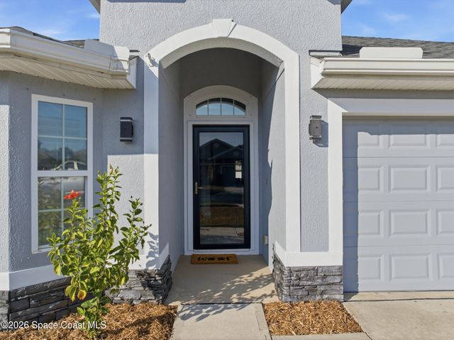 1636 Alaqua Way, Melbourne, FL 32904