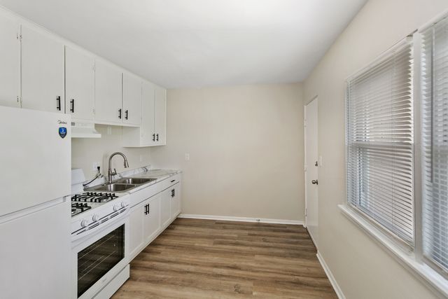 1021 Tollview Avenue 5, Aurora, IL 60505