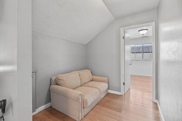 60 Knight Lane, Hollister, CA 95023