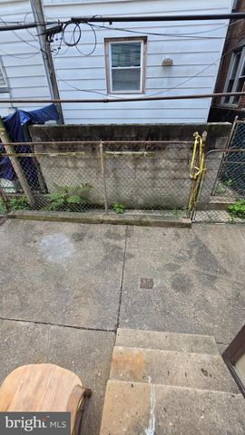 2086 E VICTORIA ST, Philadelphia, PA 19134