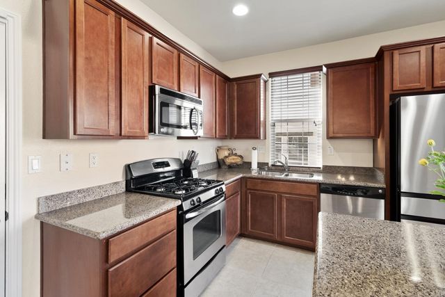 181 Talmont Cir, Roseville, CA 95678