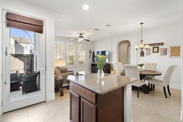 181 Talmont Cir, Roseville, CA 95678