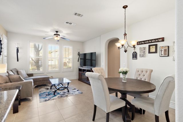 181 Talmont Cir, Roseville, CA 95678