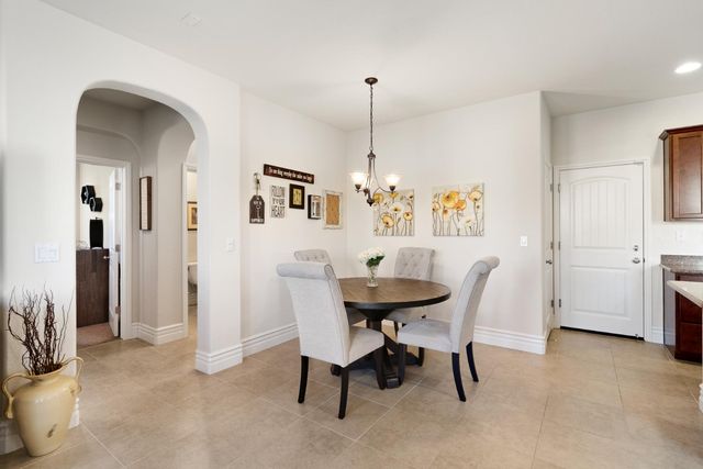 181 Talmont Cir, Roseville, CA 95678