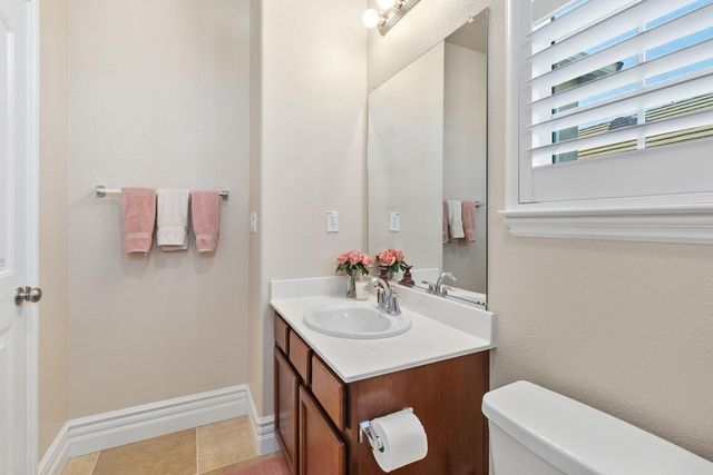 181 Talmont Cir, Roseville, CA 95678