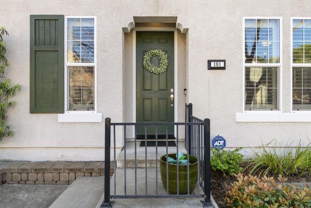 181 Talmont Cir, Roseville, CA 95678