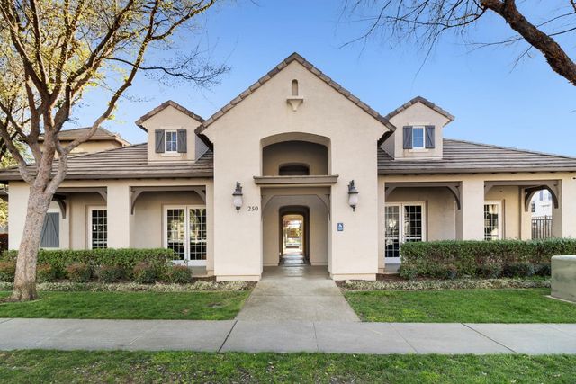 181 Talmont Cir, Roseville, CA 95678