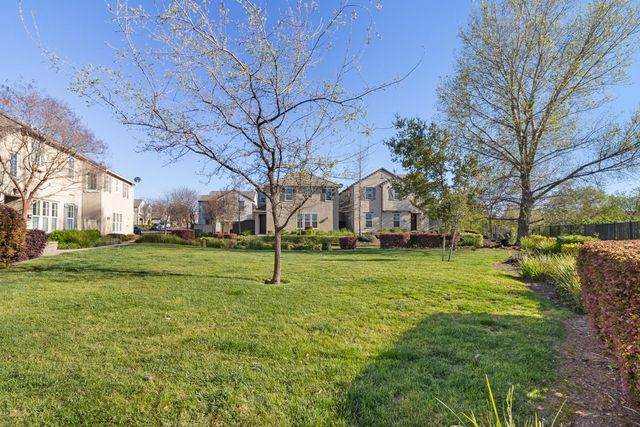 181 Talmont Cir, Roseville, CA 95678