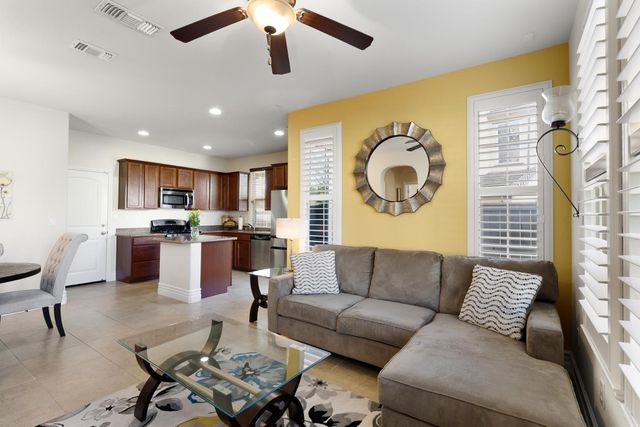 181 Talmont Cir, Roseville, CA 95678