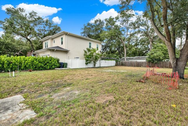 3201 W FIELDER STREET, Tampa, FL 33611