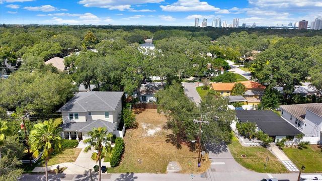 3201 W FIELDER STREET, Tampa, FL 33611