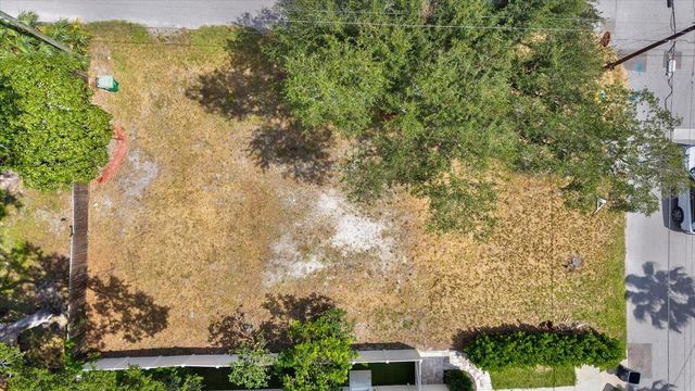 3201 W FIELDER STREET, Tampa, FL 33611