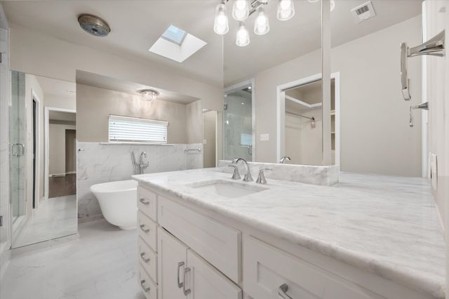 4103 Three Oaks Drive, Arlington, TX 76016