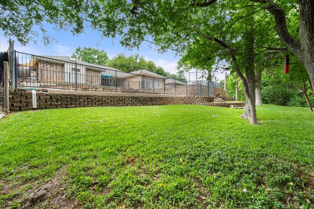 4103 Three Oaks Drive, Arlington, TX 76016