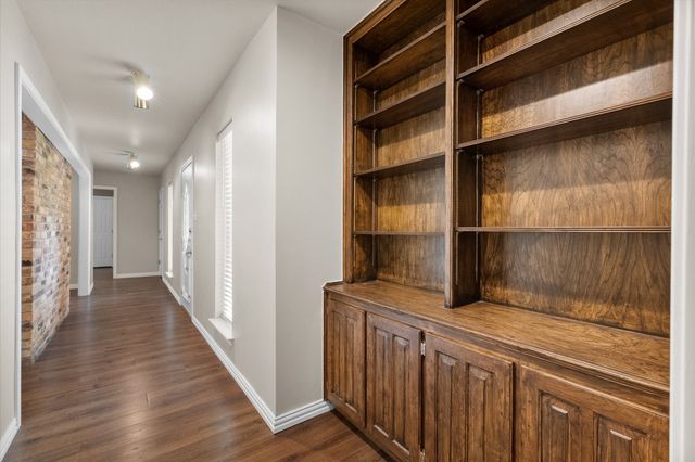 4103 Three Oaks Drive, Arlington, TX 76016