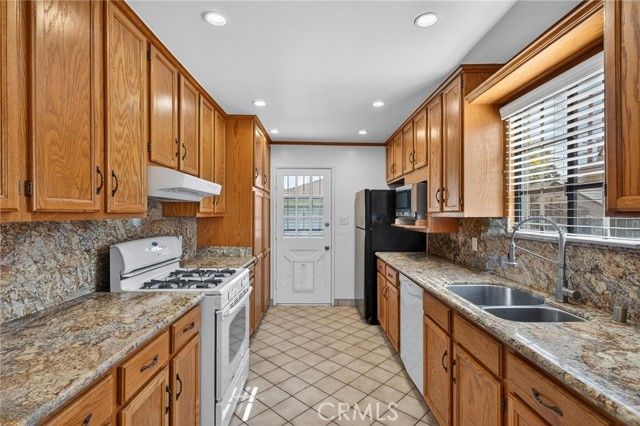 15202 Florwood Avenue, Lawndale, CA 90260