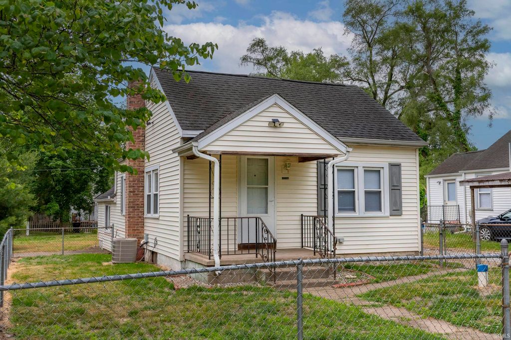 52118 Helmen Avenue, South Bend, IN 46637