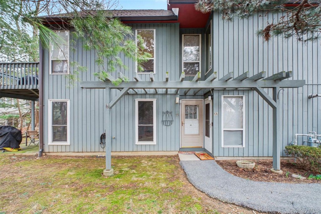 55 Bleakley Drive, Peekskill, NY 10566