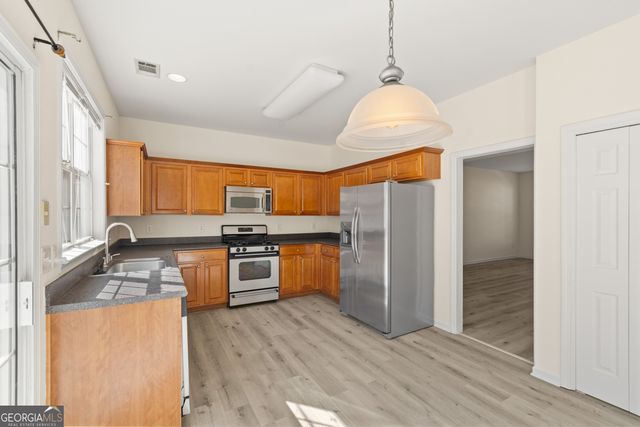 915 Wendlebury Court, Alpharetta, GA 30004