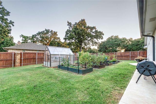 112 Clador Drive, Chandler, OK 74834