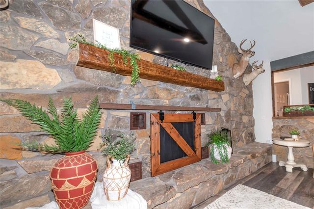 112 Clador Drive, Chandler, OK 74834