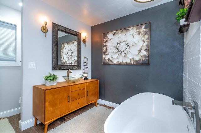 112 Clador Drive, Chandler, OK 74834