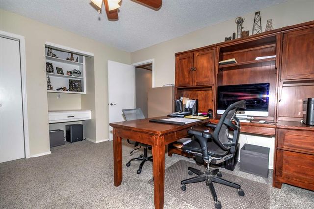112 Clador Drive, Chandler, OK 74834
