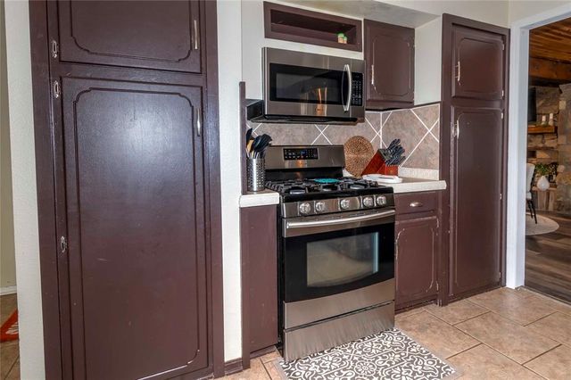 112 Clador Drive, Chandler, OK 74834