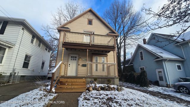 206 Custer Avenue, Lansing, MI 48912