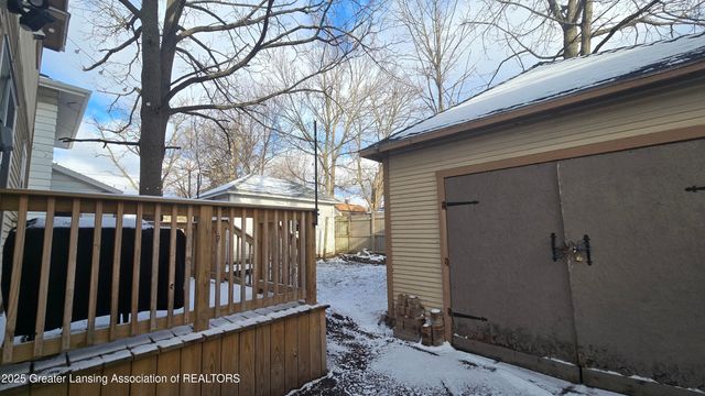 206 Custer Avenue, Lansing, MI 48912