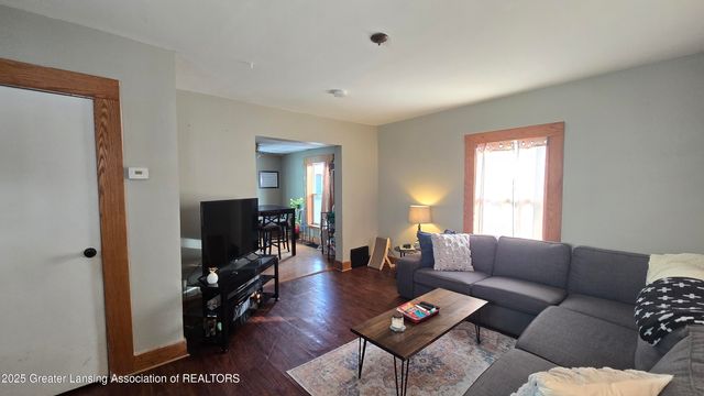 206 Custer Avenue, Lansing, MI 48912