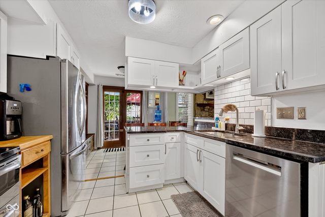 4609 Stansbury Court, Indianapolis, IN 46254