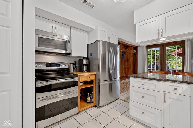 4609 Stansbury Court, Indianapolis, IN 46254