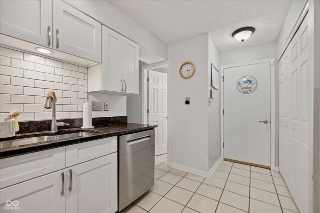 4609 Stansbury Court, Indianapolis, IN 46254