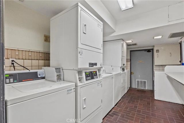 1517 E Garfield 53, Glendale, CA 91205