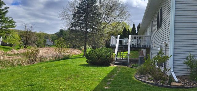 1907 Evenson DRIVE, Onalaska, WI 54650