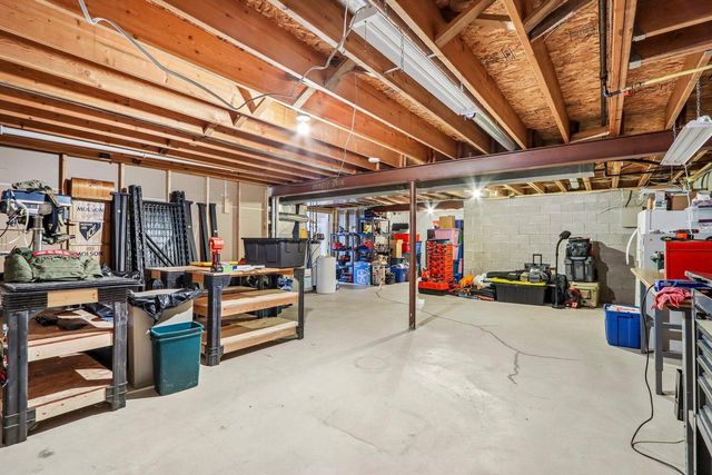 N53W15415 Balsam DRIVE, Menomonee Falls, WI 53051