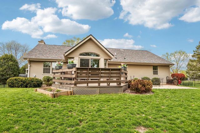 N53W15415 Balsam DRIVE, Menomonee Falls, WI 53051