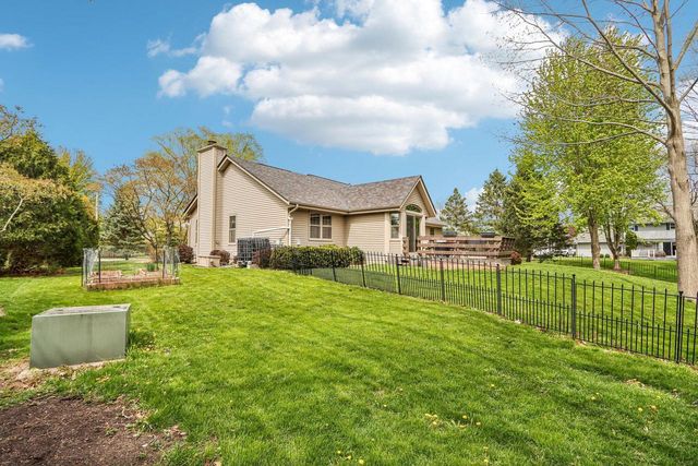 N53W15415 Balsam DRIVE, Menomonee Falls, WI 53051