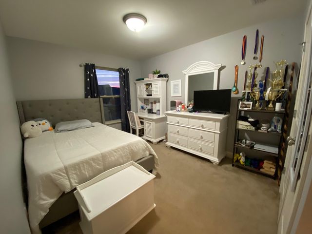 2055 Bungalow Dr, Thompsons Station, TN 37179