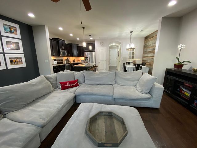 2055 Bungalow Dr, Thompsons Station, TN 37179