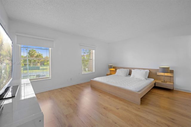 1951 Atlantic Shores Blvd 23, Hallandale Beach, FL 33009