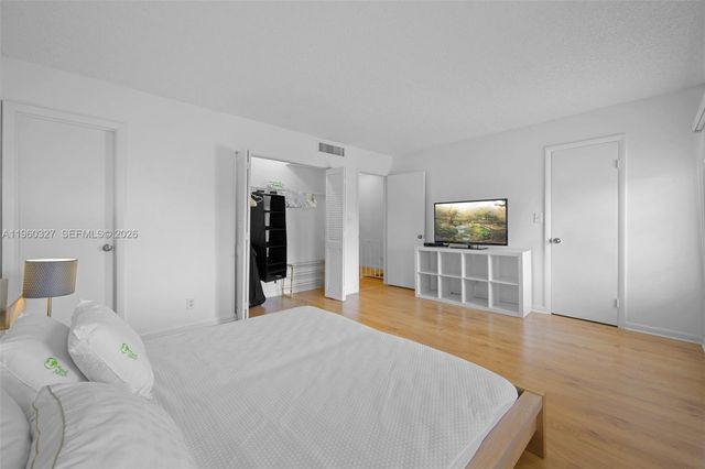 1951 Atlantic Shores Blvd 23, Hallandale Beach, FL 33009