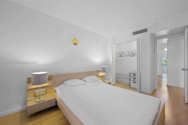 1951 Atlantic Shores Blvd 23, Hallandale Beach, FL 33009