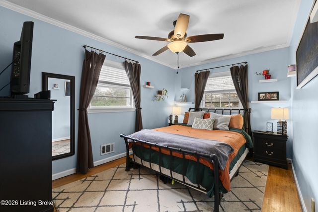 3140 Hunsinger Ln, Louisville, KY 40220