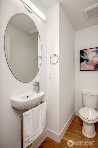 4274 NE 50th Street, Seattle, WA 98105