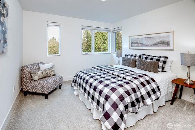 4274 NE 50th Street, Seattle, WA 98105